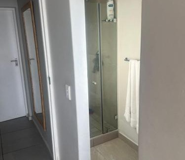 Bloubergstrand Apartamento | Modern Double-Story 2-Bedroom Townhouse with Private Backyard & Braai