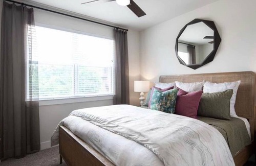 East Downtown Houston Apartamento | Modern Downtown Houston Stay. Walk to Nightlife