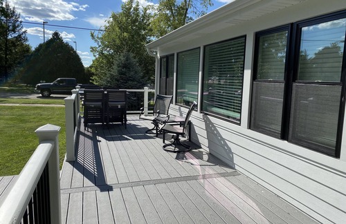 Lake Geneva Casa | Modern Downtown Lake Geneva Charm Sleeps 8