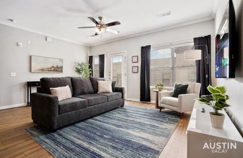 West Campus Apartamento | Modern Dual Rentals Near Lady Bird Lake and Downtown