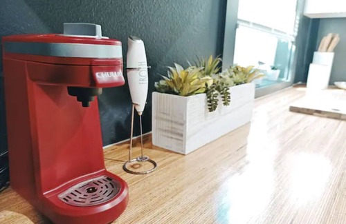 Wetmore Casa | Maison Modernè: Unit B