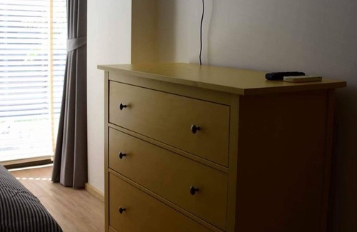 Mai Khao Apartamento | Apartamento dúplex moderno en la playa con acceso directo a la piscina.