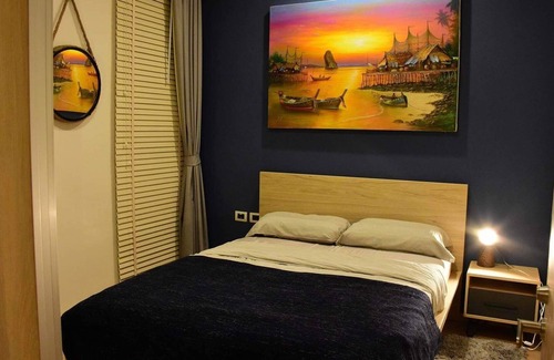 Mai Khao Apartamento | Apartamento dúplex moderno en la playa con acceso directo a la piscina.
