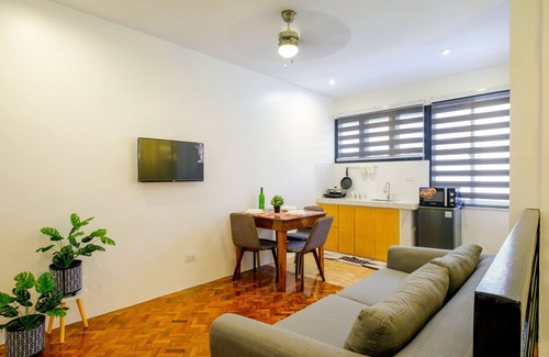Culiat Casa | Modern Elegance Meets Urban Comfort: Spacious 3 Bedroom Townhouse in Quezon City