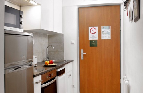 Corvin negyed Apartamento | Modern, elegant downtown apartment offers 5-star hotel quality luxury bedding