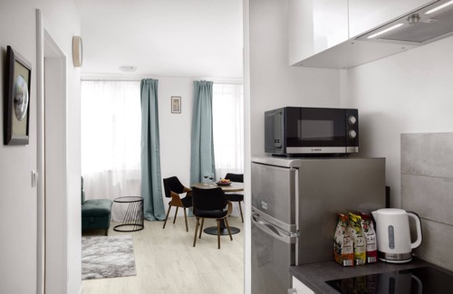 Corvin negyed Apartamento | Modern, elegant downtown apartment offers 5-star hotel quality luxury bedding