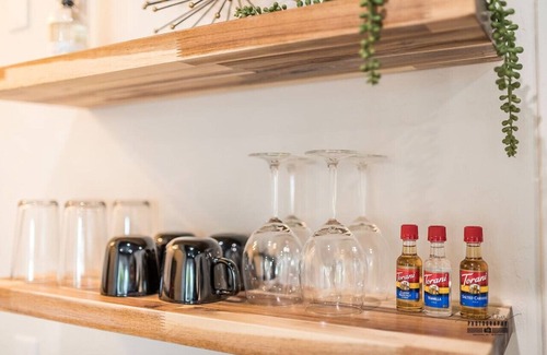 Downtown Apartamento | Modern Escape | Downtown Hotspot Near Hospitals