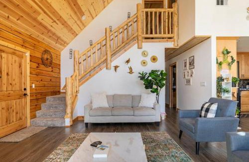 Big Bear City Chalet De Esquí | Modern Family Cabin mins to Lake, Slopes & Hikes