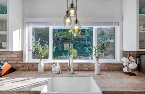 Thousand Oaks Casa | Modern Family Farmhouse