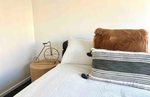 Bundamba Apartamento | Modern family friendly Ipswich home