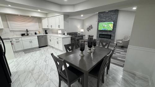 Sterling Heights Casa | Modern Family Home -3BR -High Speed Wi-Fi Comfort