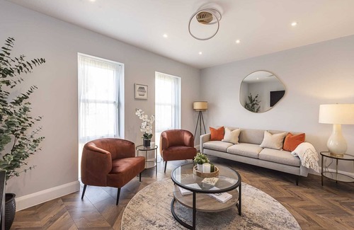 Tring Casa | Modern family home near London