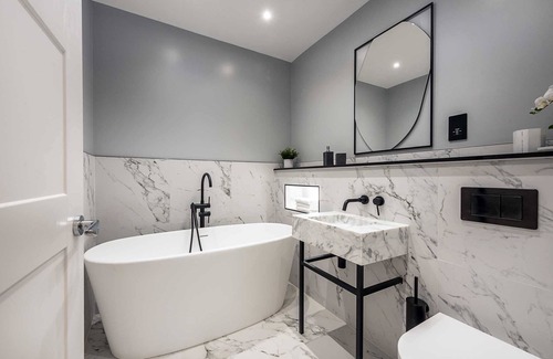 Tring Casa | Modern family home near London