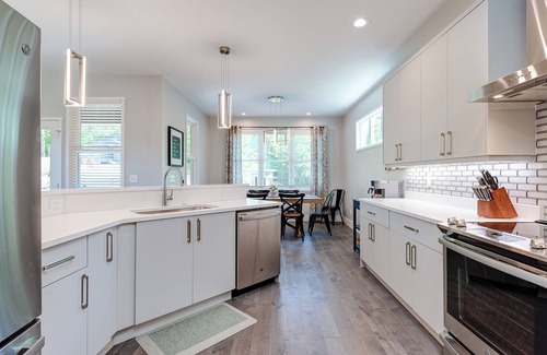Woodfin Casa | Modern, Family + Pet-Friendly! Mins from Downtown AVL! Firepit, Hot Tub & Games!