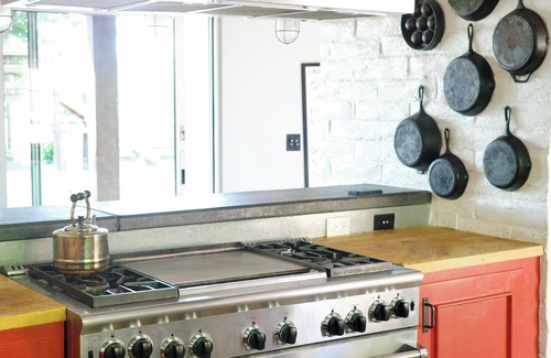 Camarillo Casa | Modern Farm House- Spacious, Family-Friendly Indoor/Outdoor Living!