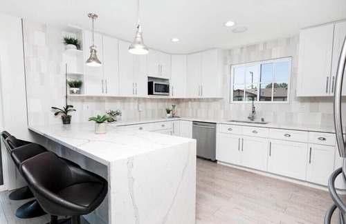 Cypress Casa | MODERN FARMHOUSE living centrally located!