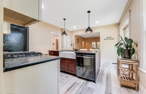 Morgantown Casa | Modern farmhouse near WVU and outdoor activities! Fire Pit, Hot tub. Bring Pets!