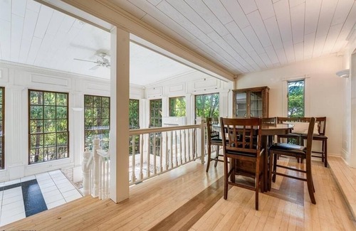 Morgantown Casa | Modern farmhouse near WVU and outdoor activities! Fire Pit, Hot tub. Bring Pets!