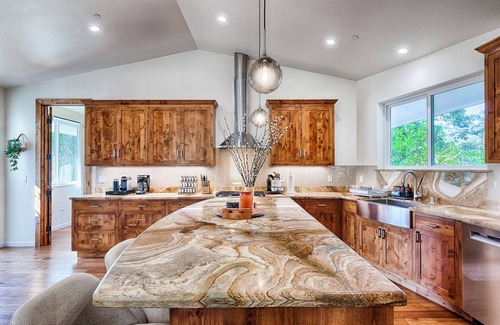 Riebli-Wallace Neighborhood Group Casa | Modern Farmhouse with Pool & Vineyard