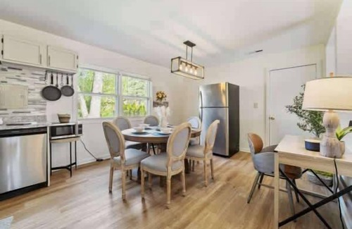 Streamwood Casa | Modern Farmhouse | Yard + Pets OK | LCP Collection