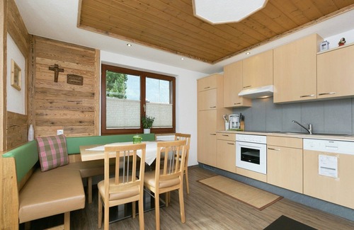 Unterlaengenfeld Apartamento | Apartamento moderno en Längenfeld cerca de la estación de esquí