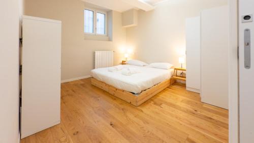 Stadera Apartamento | Modern Flat - Via De Sanctis 61 Metro & WiFi