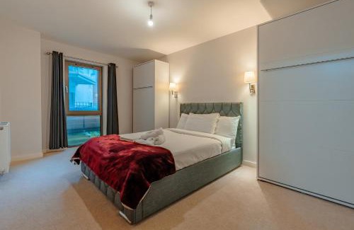 Bristol Floating Harbour Apartamento | Modern flat w/balcony & projector cinema