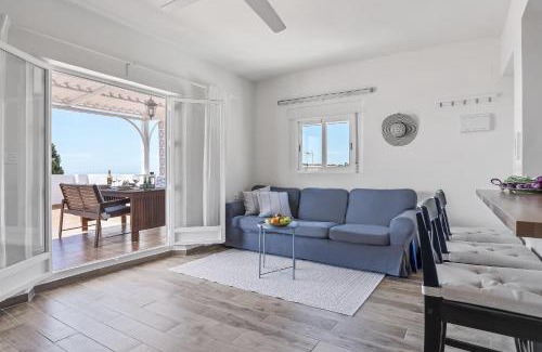 Almunecar Apartamento | Modern Flat with Big Terrace and Magical View
