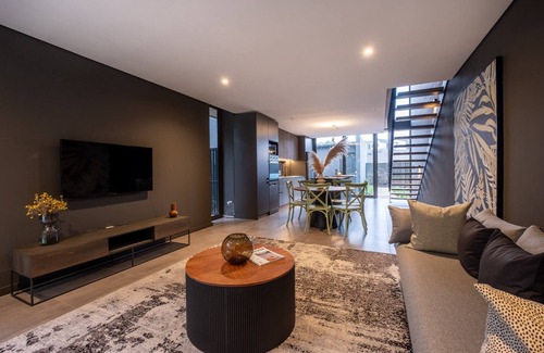 Salt Rock Apartamento | Modern Forest Escape no. 7 The Woods