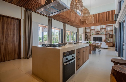 Soliman Bay Villa | MODERN FRONT BEACH VILLA IN THE CARIBBEAN SEA