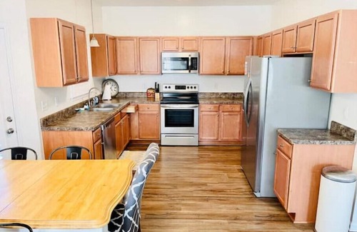 Westgate Casa | Modern Fun Home, w/ neighborhood pool. Close to restaurants and shopping!
