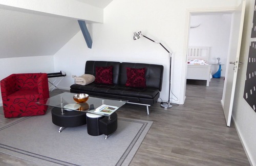 Damnatz Apartamento | Moderno apartamento amueblado justo en el Elberadweg