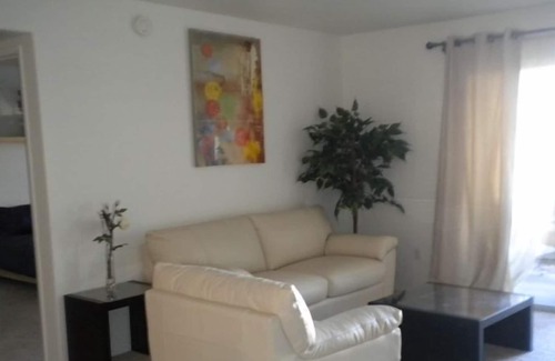 Spring Valley Condominio | Amueblado moderno Resort Condo 8 minutos de la avenida