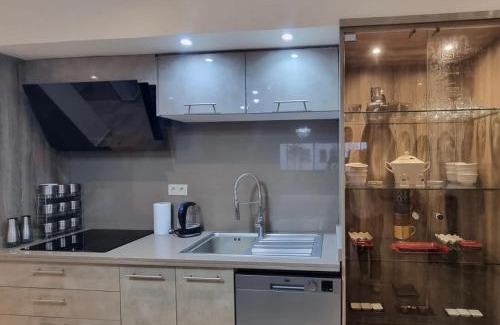 Ain Diab Apartamento | Modern gated apartment 2 bedroom 2 baths Beachside with pool