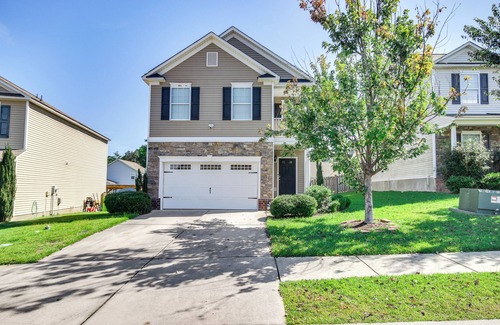 Lake Carolina Casa | Modern Gem: 18 Mi to Downtown Columbia!