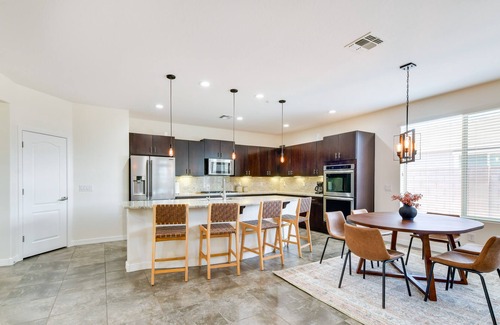 Power Ranch Casa | Modern Gilbert Home Rental w/ Community Amenities!