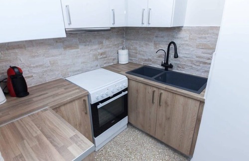 Dafni-Ymittos Apartamento | Modern Greek Living Cozy 1BD Apartment in Dafni
