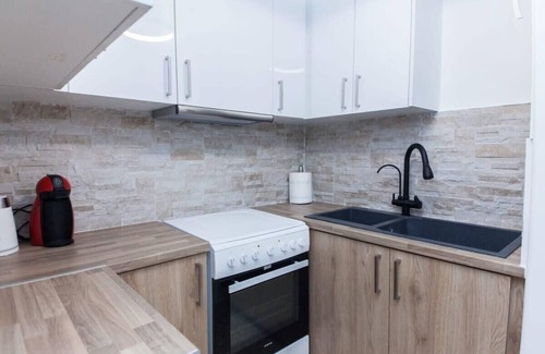 Dafni-Ymittos Apartamento | Modern Greek Living Cozy 1BD Apartment in Dafni