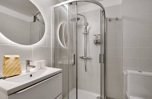 Meudon-la-Foret Apartamento | Modern "green Suites" Residence - Meudon/velizy