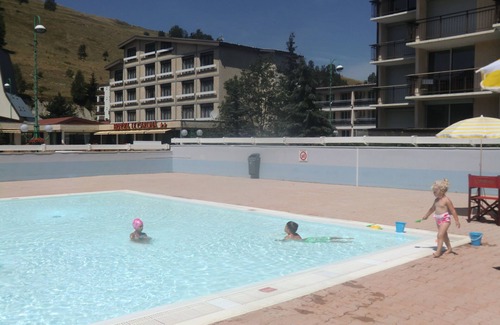 Les Deux Alpes Apartamento | Moderno Apartamento Planta Baja en Gran ubicación- perfecto para familias o parejas