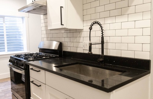 Draper Casa | Modern guest suite, central location in SLC valley