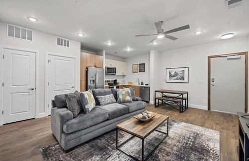 Eighth Avenue Apartamento | Modern Gulch Retreat | Steps to Broadway