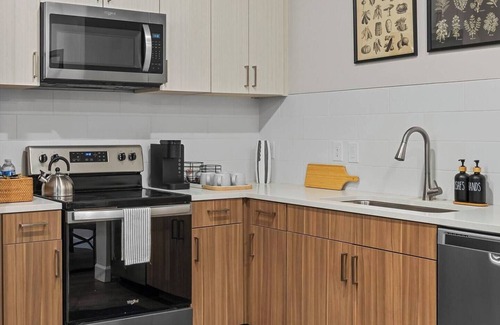 Eighth Avenue Apartamento | Modern Gulch Retreat | Steps to Broadway