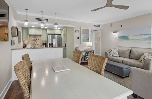 Gulf Place Condominio | Modern Gulf Place Unit With Gulf Views & Amazing Amenities