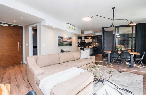 Victoria and Alfred Waterfront Apartamento | Modern Harbour Hideaway