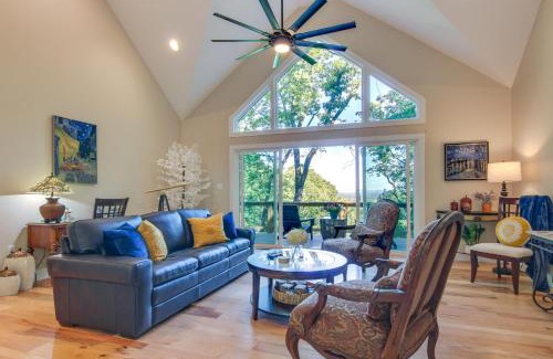 Hendersonville Casa | Modern Hendersonville Home Deck and Mountain Views!