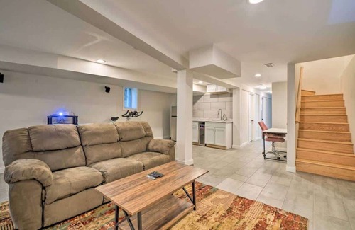 Grand Boulevard Casa | Modern Historic Greystone - Near Lake - Free Prkg
