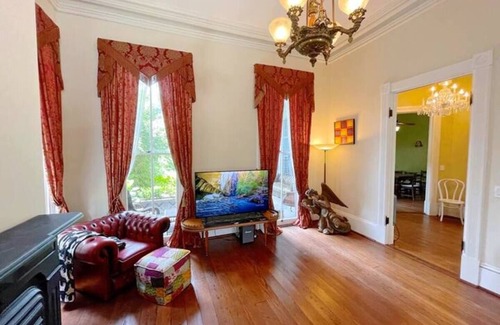 Galveston Casa | Modern & Historic Home: Perfect for Families!
