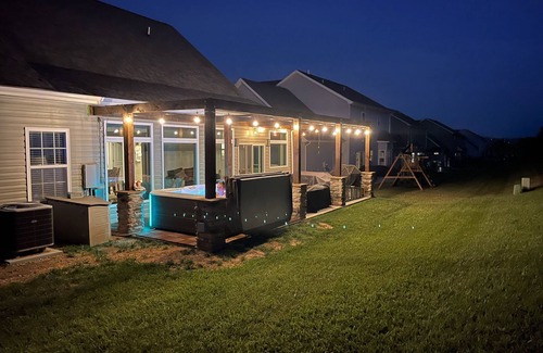 Christiansburg Casa | ¡Hermosa casa de Hokie ~ 2020 Radford VCOM Grad! Fútbol, Bodas, Equipos de natación