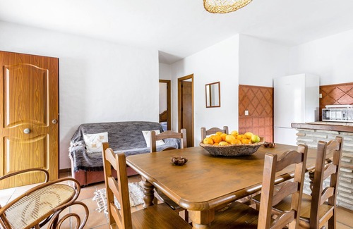 El Palmar Casa | Moderna casa de vacaciones "El Madroño" con piscina